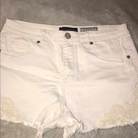 Aeropostale white shorts - Picture 1 of 4